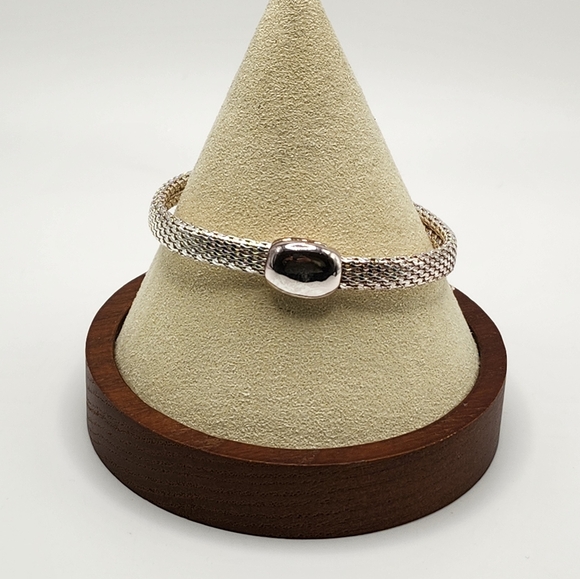 MONET silver tone magnetic closure clasp. - Picture 8 of 9